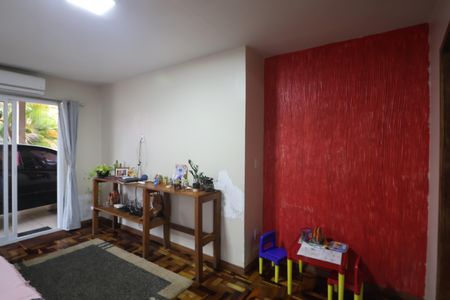 Casa à venda com 200m², 3 quartos e 3 vagasSala de TV