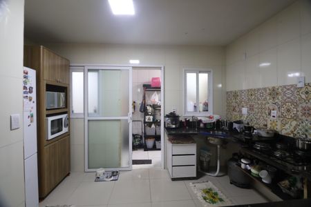 Casa à venda com 200m², 3 quartos e 3 vagasCozinha