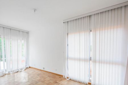 Casa à venda com 3 quartos, 466m² em Boaçava, São Paulo