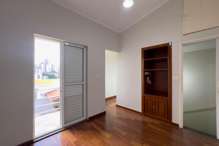 Casa à venda com 260m², 4 quartos e 4 vagas Casa à venda com 260m², 4 quartos e 4 vagasQuarto 3
