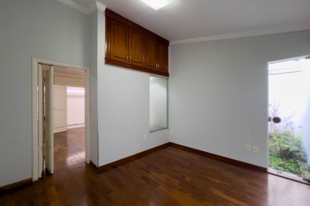 Casa à venda com 260m², 4 quartos e 4 vagas Casa à venda com 260m², 4 quartos e 4 vagasQuarto 2