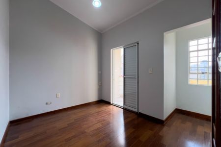 Casa à venda com 260m², 4 quartos e 4 vagas Casa à venda com 260m², 4 quartos e 4 vagasQuarto 3