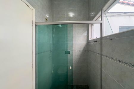 Casa à venda com 260m², 4 quartos e 4 vagas Casa à venda com 260m², 4 quartos e 4 vagasBanheiro Social