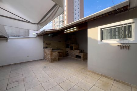 Casa à venda com 260m², 4 quartos e 4 vagas Casa à venda com 260m², 4 quartos e 4 vagasÁrea Externa