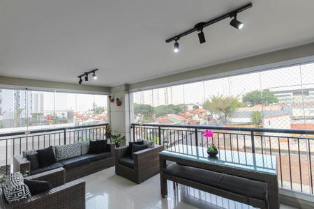 Apartamento à venda com 128m², 3 quartos e 2 vagas Apartamento à venda com 128m², 3 quartos e 2 vagasVaranda da Sala