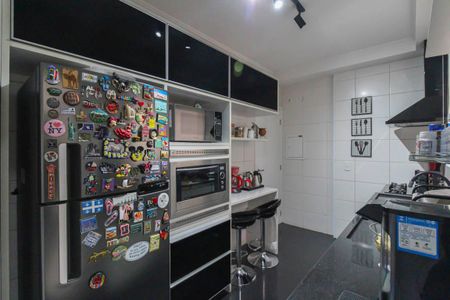 Apartamento à venda com 128m², 3 quartos e 2 vagas Apartamento à venda com 128m², 3 quartos e 2 vagasCozinha