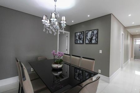 Apartamento à venda com 128m², 3 quartos e 2 vagas Apartamento à venda com 128m², 3 quartos e 2 vagasSala de Jantar