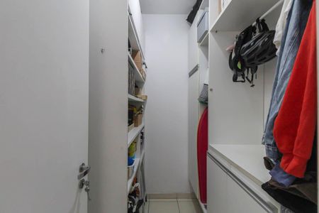 Apartamento à venda com 128m², 3 quartos e 2 vagas Apartamento à venda com 128m², 3 quartos e 2 vagasÁrea de Serviço