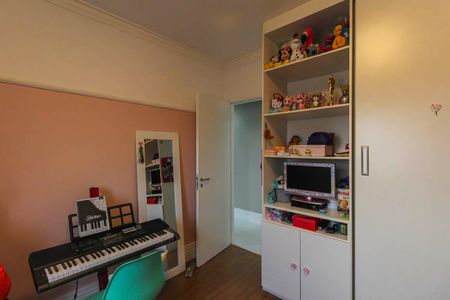 Apartamento à venda com 128m², 3 quartos e 2 vagas Apartamento à venda com 128m², 3 quartos e 2 vagasQuarto 1