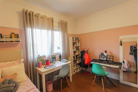 Apartamento à venda com 128m², 3 quartos e 2 vagas Apartamento à venda com 128m², 3 quartos e 2 vagasQuarto 1