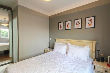 Apartamento à venda com 128m², 3 quartos e 2 vagas Apartamento à venda com 128m², 3 quartos e 2 vagasSuite