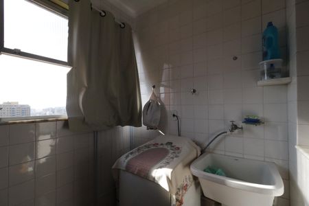 Apartamento à venda com 72m², 2 quartos e 1 vagaÁrea de Serviço