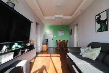 Apartamento à venda com 72m², 2 quartos e 1 vagaSala