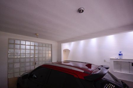 Casa à venda com 375m², 5 quartos e 3 vagas Casa à venda com 375m², 5 quartos e 3 vagasGaragem