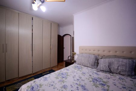 Casa à venda com 375m², 5 quartos e 3 vagas Casa à venda com 375m², 5 quartos e 3 vagasQuarto 1 - Suite