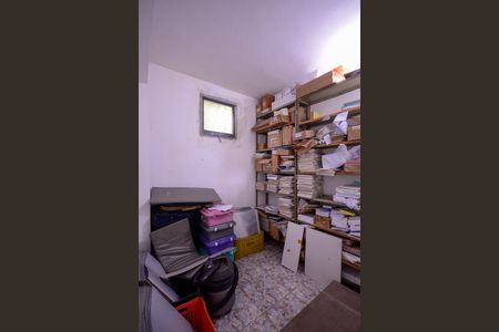 Casa à venda com 375m², 5 quartos e 3 vagas Casa à venda com 375m², 5 quartos e 3 vagasEdícula - Quarto