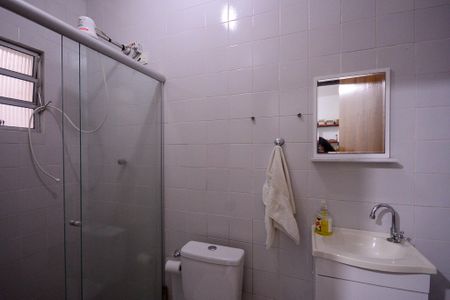 Casa à venda com 375m², 5 quartos e 3 vagas Casa à venda com 375m², 5 quartos e 3 vagasEdícula -Banheiro Social