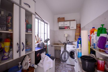 Casa à venda com 375m², 5 quartos e 3 vagas Casa à venda com 375m², 5 quartos e 3 vagasÁrea de Serviço