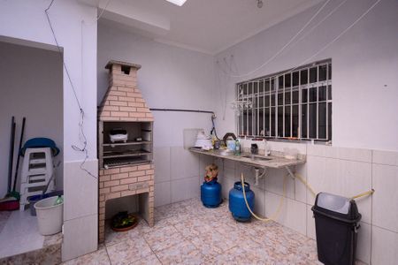 Casa à venda com 375m², 5 quartos e 3 vagas Casa à venda com 375m², 5 quartos e 3 vagasÁrea de Lazer/Quintal