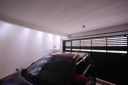 Casa à venda com 375m², 5 quartos e 3 vagas Casa à venda com 375m², 5 quartos e 3 vagasGaragem