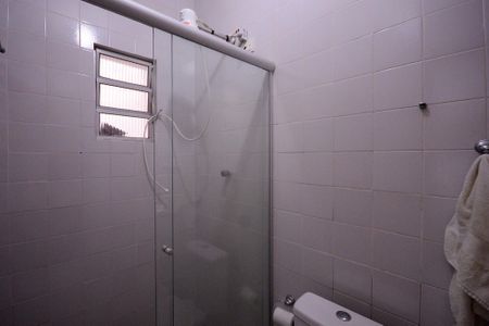 Casa à venda com 375m², 5 quartos e 3 vagas Casa à venda com 375m², 5 quartos e 3 vagasEdícula -Banheiro Social