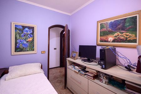 Casa à venda com 375m², 5 quartos e 3 vagas Casa à venda com 375m², 5 quartos e 3 vagasQuarto 2