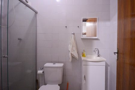 Casa à venda com 375m², 5 quartos e 3 vagas Casa à venda com 375m², 5 quartos e 3 vagasEdícula -Banheiro Social