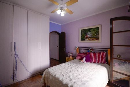 Casa à venda com 375m², 5 quartos e 3 vagas Casa à venda com 375m², 5 quartos e 3 vagasQuarto 3 - Suite