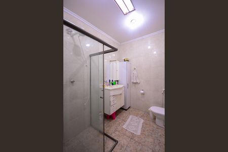 Casa à venda com 375m², 5 quartos e 3 vagas Casa à venda com 375m², 5 quartos e 3 vagasBanheiro do quarto 1