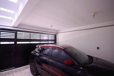 Casa à venda com 375m², 5 quartos e 3 vagas Casa à venda com 375m², 5 quartos e 3 vagasGaragem