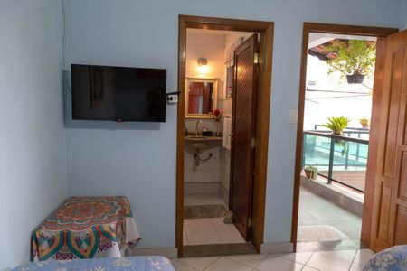 Casa à venda com 225m², 5 quartos e 4 vagas Casa à venda com 225m², 5 quartos e 4 vagasSuíte 2
