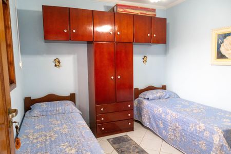 Casa à venda com 225m², 5 quartos e 4 vagas Casa à venda com 225m², 5 quartos e 4 vagasSuíte 2
