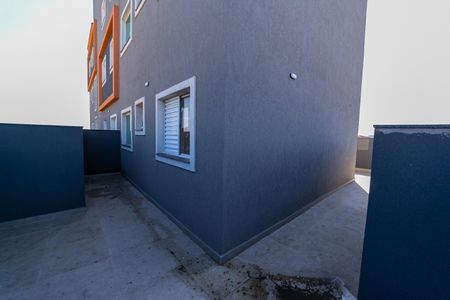 Apartamento para alugar com 42m², 2 quartos e sem vaga Apartamento para alugar com 42m², 2 quartos e sem vagaVaranda da Sala/Cozinha