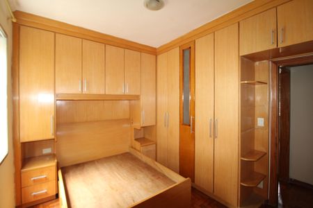 Apartamento à venda com 91m², 3 quartos e 1 vagaQuarto 2