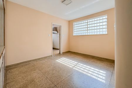 Casa à venda com 227m², 3 quartos e 3 vagas Casa à venda com 227m², 3 quartos e 3 vagasSala de Jantar
