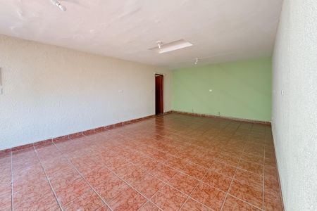 Casa à venda com 227m², 3 quartos e 3 vagas Casa à venda com 227m², 3 quartos e 3 vagasEdícula