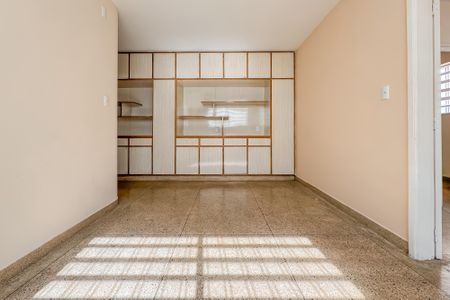 Casa à venda com 227m², 3 quartos e 3 vagas Casa à venda com 227m², 3 quartos e 3 vagasSala de Jantar