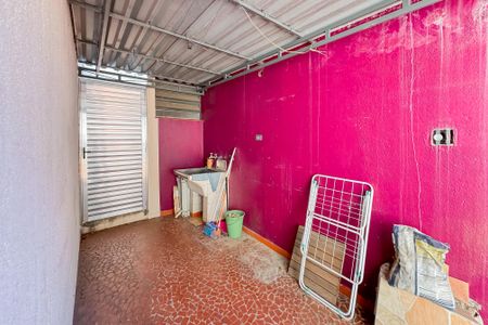 Casa à venda com 227m², 3 quartos e 3 vagas Casa à venda com 227m², 3 quartos e 3 vagasÁrea de Serviço