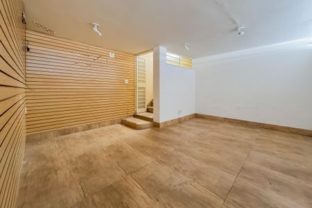 Casa à venda com 227m², 3 quartos e 3 vagas Casa à venda com 227m², 3 quartos e 3 vagasGaragem