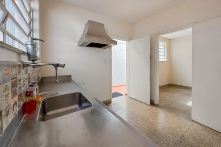 Casa à venda com 227m², 3 quartos e 3 vagas Casa à venda com 227m², 3 quartos e 3 vagasCozinha