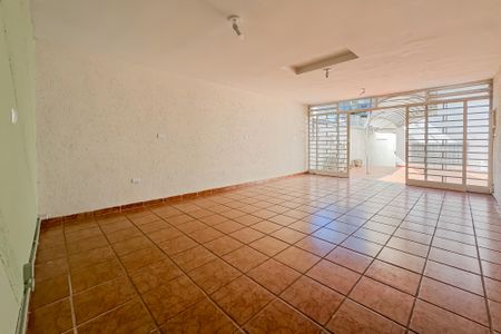 Casa à venda com 227m², 3 quartos e 3 vagas Casa à venda com 227m², 3 quartos e 3 vagasEdícula