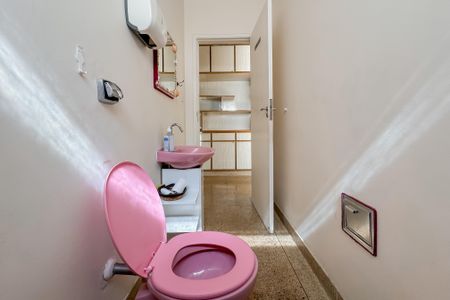 Casa à venda com 227m², 3 quartos e 3 vagas Casa à venda com 227m², 3 quartos e 3 vagasLavabo