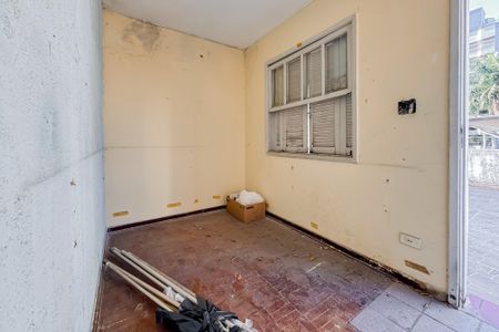 Casa à venda com 227m², 3 quartos e 3 vagas Casa à venda com 227m², 3 quartos e 3 vagasQuarto de Serviço