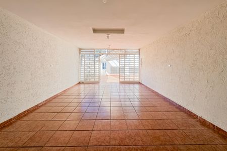 Casa à venda com 227m², 3 quartos e 3 vagas Casa à venda com 227m², 3 quartos e 3 vagasEdícula