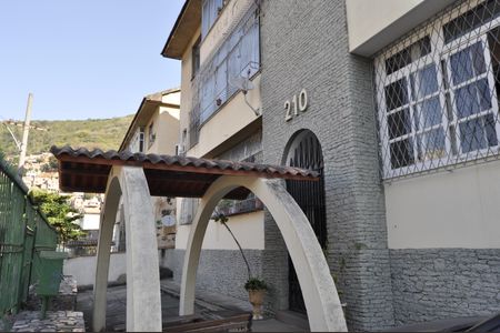 Apartamento para alugar com 88m², 2 quartos e 1 vagaFachada