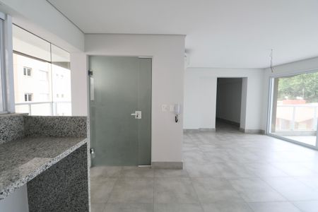 Apartamento para alugar com 145m², 3 quartos e 3 vagas Apartamento para alugar com 145m², 3 quartos e 3 vagasCozinha