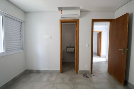 Apartamento para alugar com 145m², 3 quartos e 3 vagas Apartamento para alugar com 145m², 3 quartos e 3 vagasSuíte 1