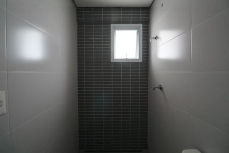 Apartamento para alugar com 145m², 3 quartos e 3 vagas Apartamento para alugar com 145m², 3 quartos e 3 vagasBanheiro da Suíte 1
