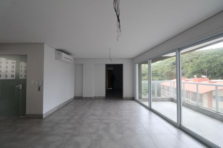 Apartamento para alugar com 145m², 3 quartos e 3 vagas Apartamento para alugar com 145m², 3 quartos e 3 vagasSala