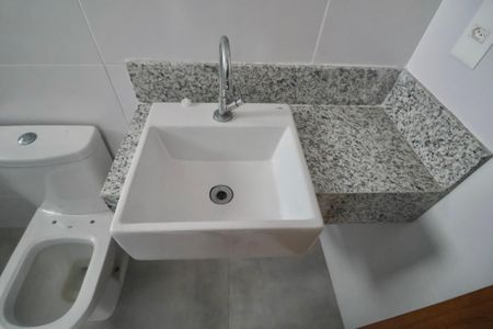 Apartamento para alugar com 145m², 3 quartos e 3 vagas Apartamento para alugar com 145m², 3 quartos e 3 vagasBanheiro da Suíte 1